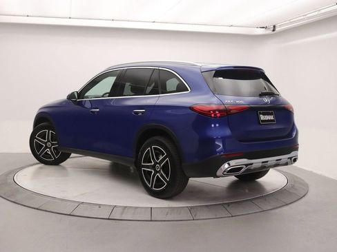 New 2026 Mercedes-Benz GLC 300 image 2