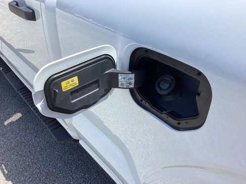 Used 2023 Ford F150 XL AWD/4WD image 15