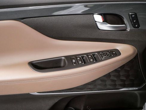 Used 2022 Hyundai Santa Fe Limited image 11