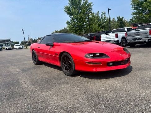 Used 1995 Chevrolet Camaro Z28 RWD image 4