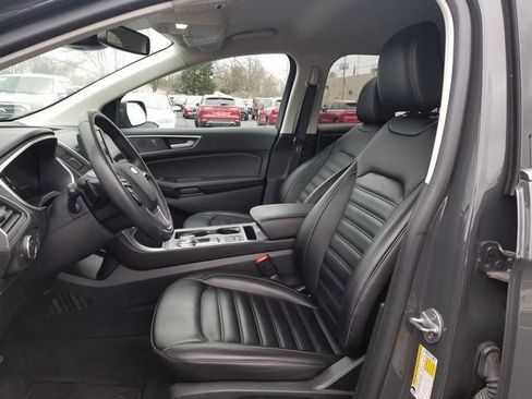 Used 2021 Ford Edge SEL w/ Convenience Package image 12