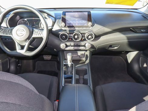 Used 2024 Nissan Sentra SV image 10