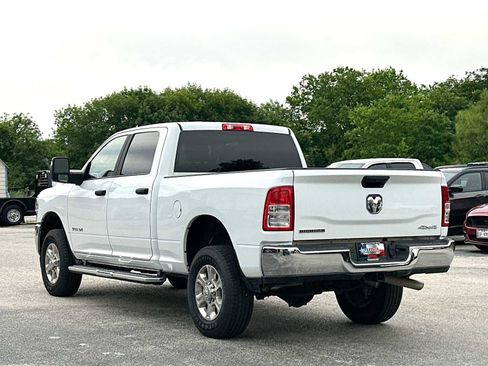 Used 2024 RAM 2500 Big Horn w/ Bed Utility Group image 13