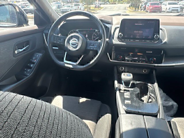 Used 2021 Nissan Rogue SV FWD image 20