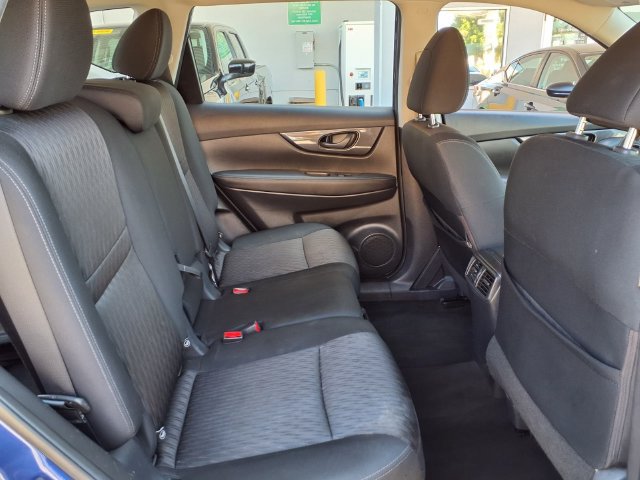 Used 2019 Nissan Rogue S FWD image 24
