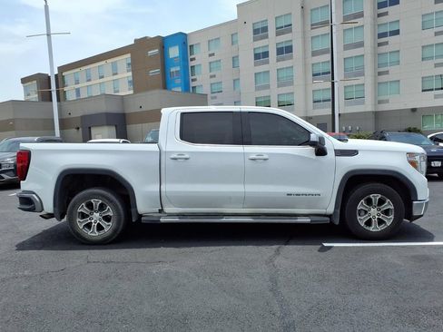 Used 2022 GMC Sierra 1500 SLE RWD image 6