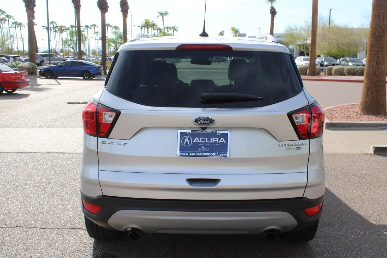 Used 2019 Ford Escape Titanium AWD/4WD image 4