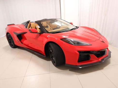 Used 2024 Chevrolet Corvette Z06 w/ Battery Protection Package RWD image 7