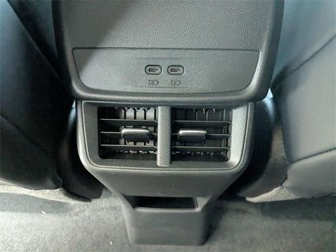 New 2026 GMC Terrain AT4 AWD/4WD image 18