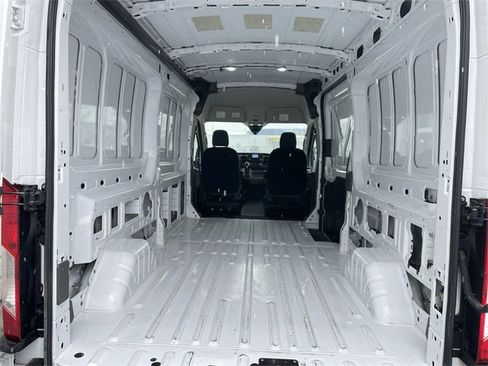 Used 2023 Ford Transit 350 Medium Roof AWD image 21