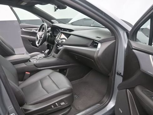 Used 2023 Cadillac XT5 Sportv w/ LPO, Floor Liner Package AWD/4WD image 17