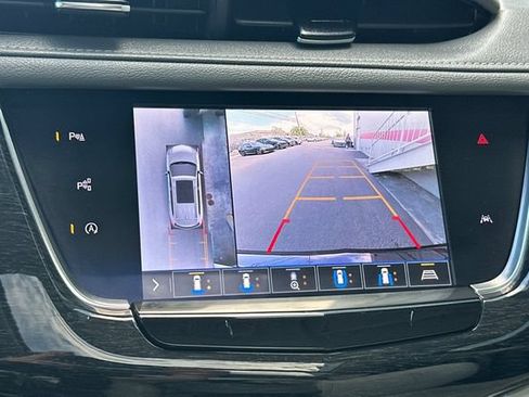 Used 2020 Cadillac XT6 Premium Luxury FWD image 24