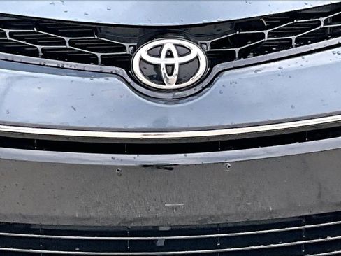 Used 2015 Toyota Corolla S image 12