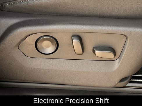 New 2026 GMC Sierra 1500 SLT image 22