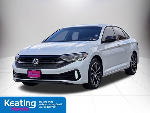 Used 2023 Volkswagen Jetta Sport image 4
