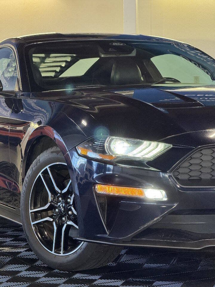 Used 2021 Ford Mustang Premium w/ Ford Safe & Smart Package RWD image 4