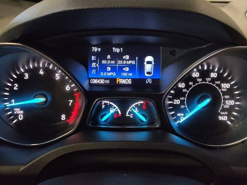 Used 2017 Ford Escape Titanium FWD image 23