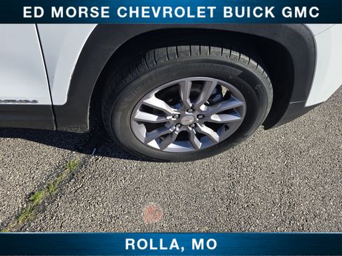 Certified 2024 GMC Terrain SLT AWD/4WD image 11