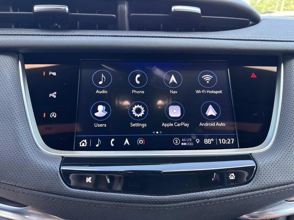 New 2026 Cadillac XT5 Premium Luxury w/ LPO, ONYX Package AWD/4WD image 23
