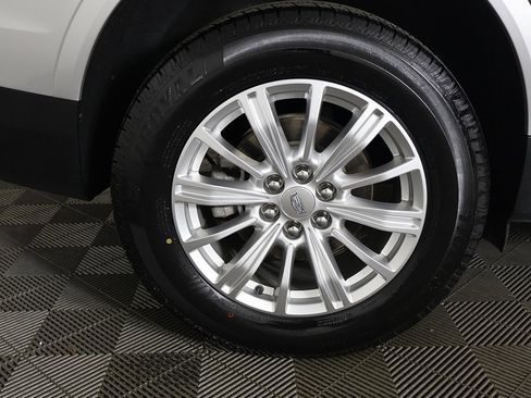 Used 2019 Cadillac XT5 AWD image 18