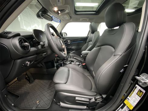 Certified 2024 MINI Cooper S FWD image 17