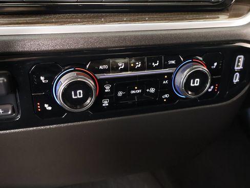 Used 2025 Chevrolet Silverado 2500 LT AWD/4WD image 8