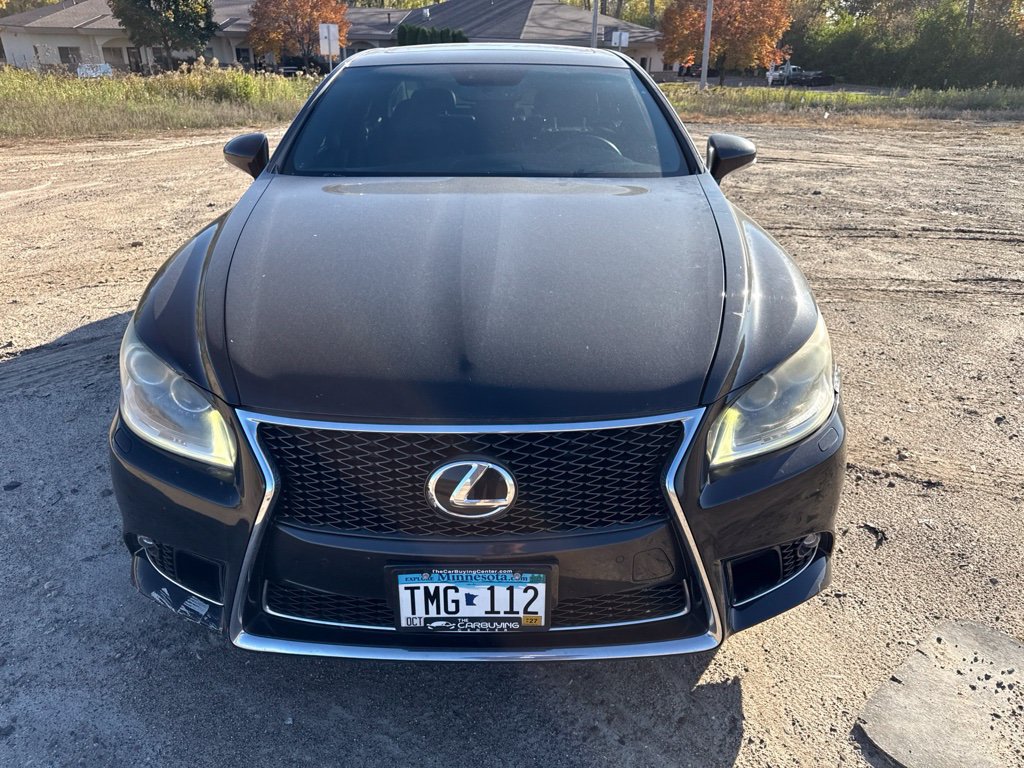 Used 2013 Lexus LS 460 AWD w/ F-Sport Pkg image 2