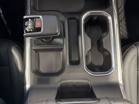 Used 2023 Chevrolet Silverado 1500 LT Trail Boss image 32