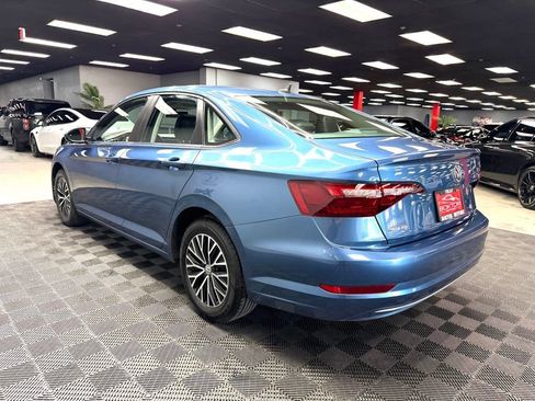 Used 2020 Volkswagen Jetta SE w/ SE Cold Weather Package FWD image 11