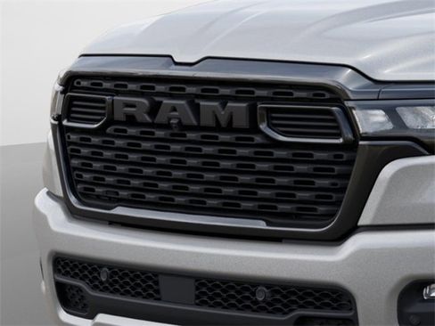 New 2026 RAM 1500 4x4 Crew Cab image 5