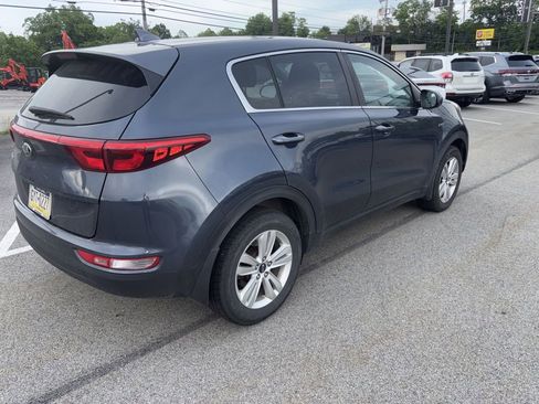 Used 2019 Kia Sportage LX AWD/4WD image 7