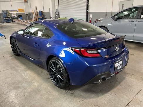 New 2026 Toyota GR86 Premium image 4