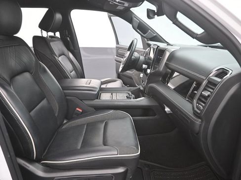 Used 2025 RAM 1500 Limited AWD/4WD image 25