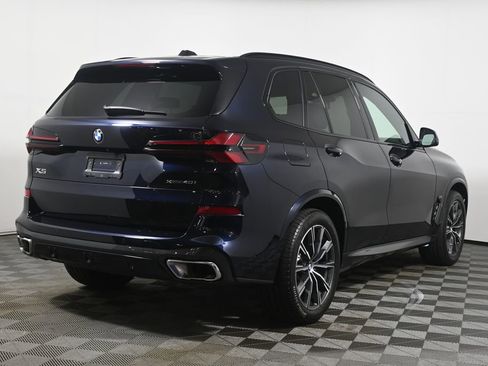 Certified 2025 BMW X5 xDrive40i w/ M Sport Package AWD/4WD image 7