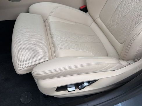 Used 2022 BMW 540i xDrive w/ Convenience Package AWD/4WD image 23