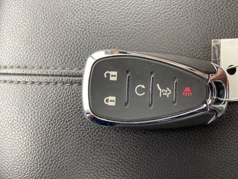 Used 2023 Chevrolet Equinox Premier image 37