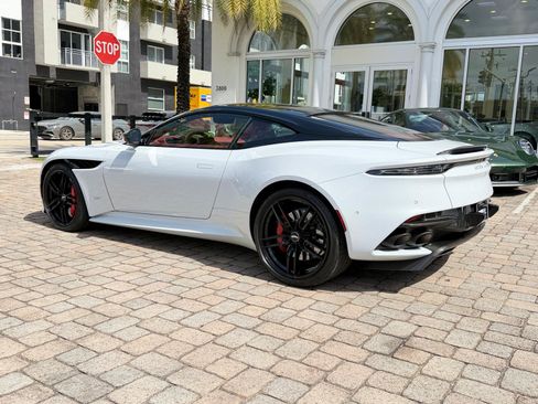 Used 2020 Aston Martin DBS Superleggera RWD image 22