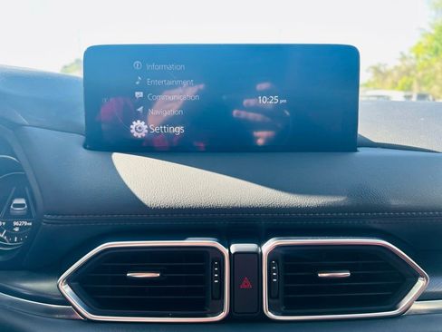 Used 2023 MAZDA CX-5 Carbon Edition image 36