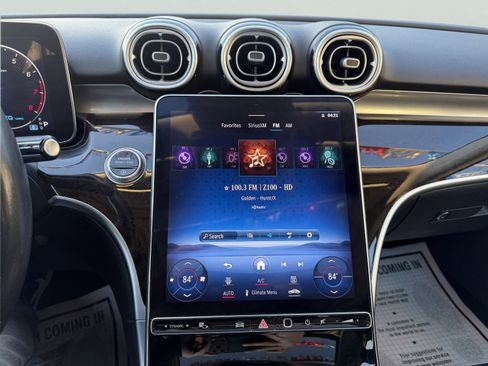 Used 2022 Mercedes-Benz C 300 C 300 w/ Exclusive Trim Package image 33