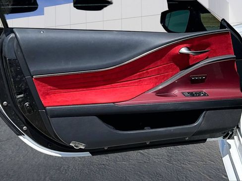 Used 2021 Lexus LC 500 Coupe w/ Sport Package RWD image 18