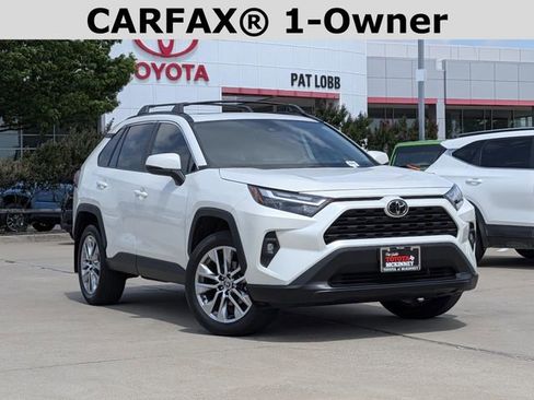 Used 2022 Toyota RAV4 XLE Premium FWD image 2