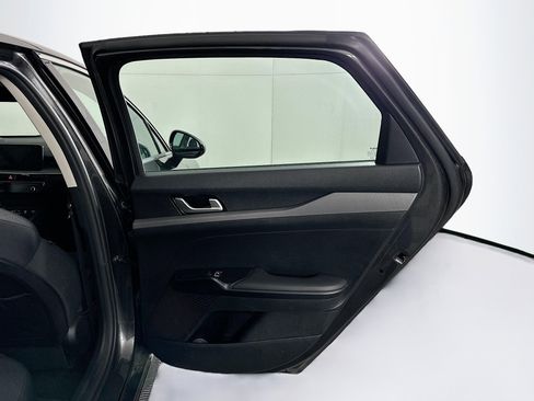 Used 2025 Kia K5 LXS image 28