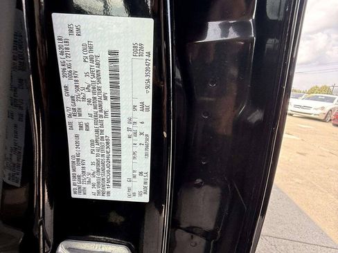 Used 2017 Ford Escape Titanium FWD image 21