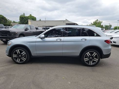 Used 2021 Mercedes-Benz GLC 300 4MATIC image 4