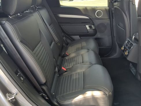 Used 2025 Land Rover Discovery Dynamic SE AWD/4WD image 22