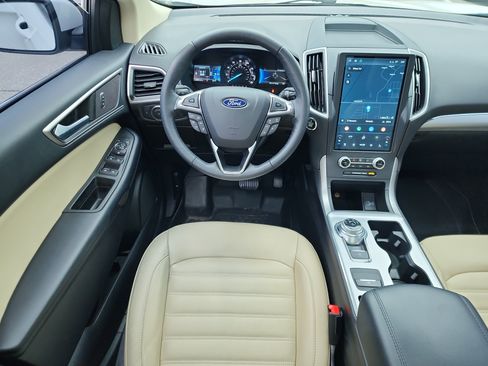 Used 2022 Ford Edge SEL w/ Convenience Package image 12