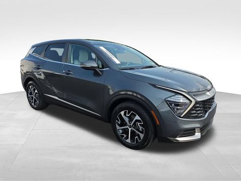 Used 2025 Kia Sportage EX FWD image 7