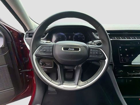 Used 2023 Jeep Grand Cherokee L Laredo RWD image 36