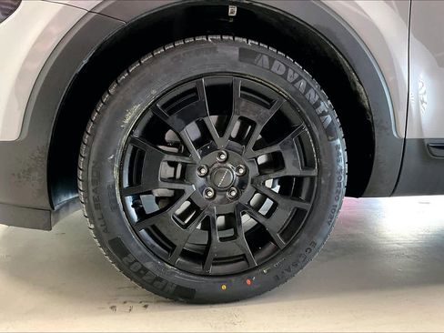 Used 2022 Kia Telluride EX w/ EX Premium Package image 8