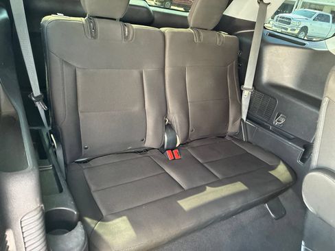 Used 2022 Ford Explorer XLT RWD image 14